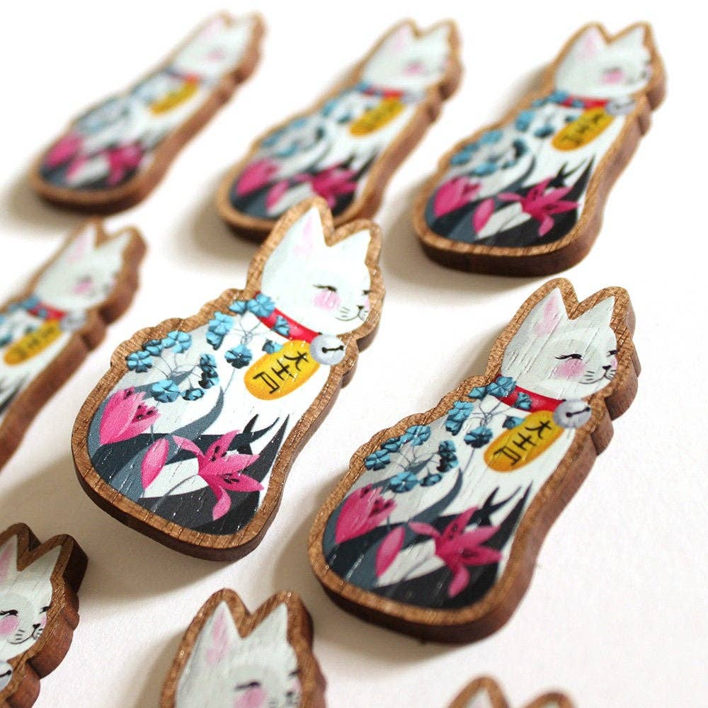 Lucky Cat Brooch