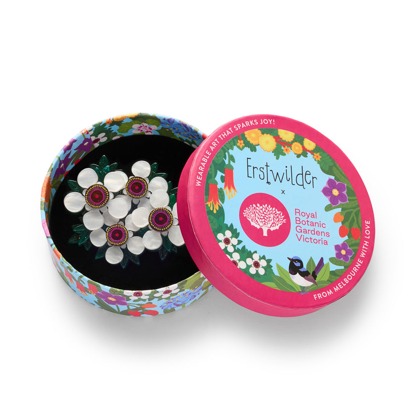 Manuka Brooch