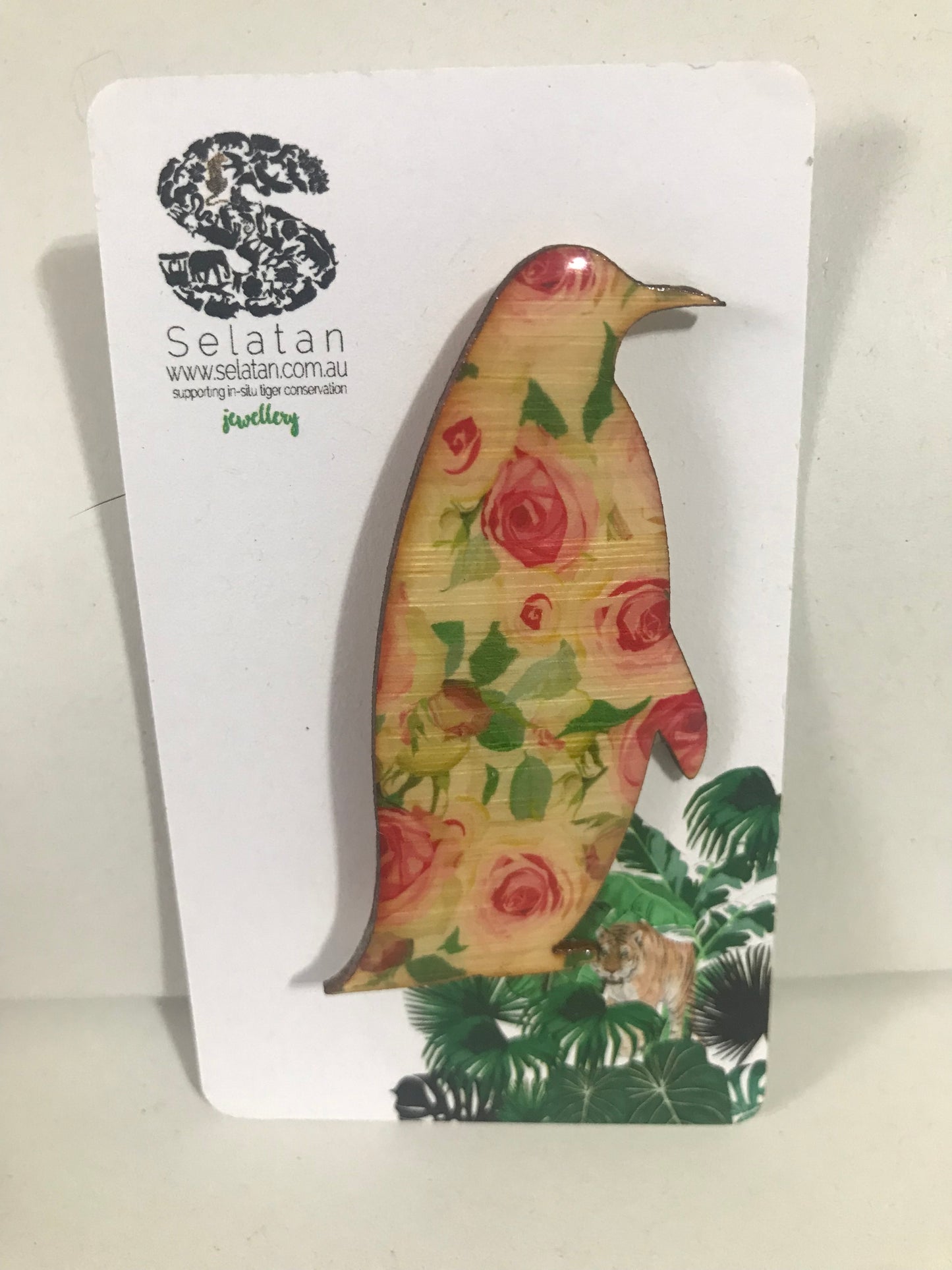 Selatan Penguin Brooch - colour as shown SALE WAS £15