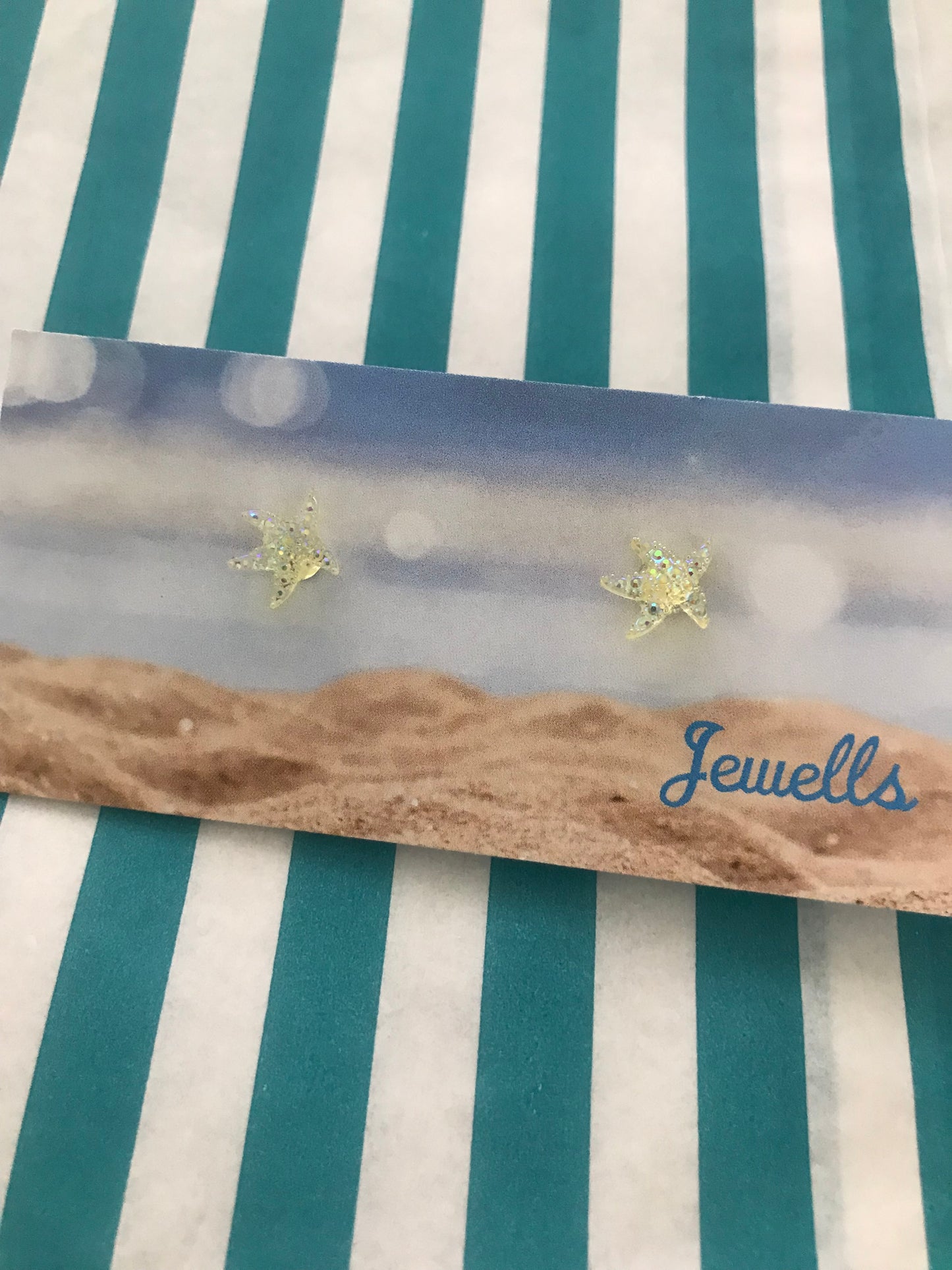 Seaside Sealife resin mini stud earrings  - Starfish