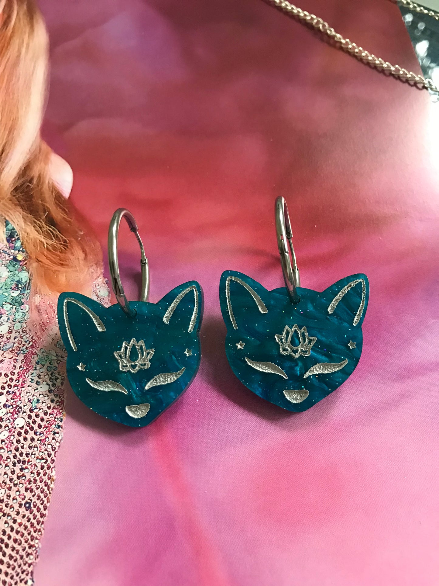 Load image into Gallery viewer, Karma is a Cat Dangle Earrings
