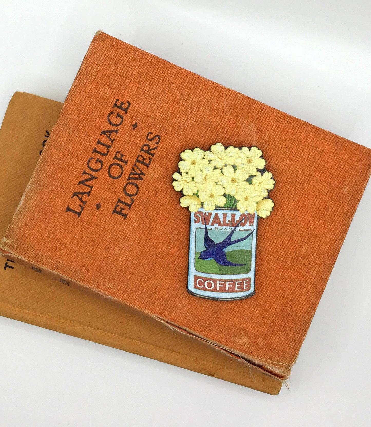 Vintage Flower Wooden Pin Badge-Primroses